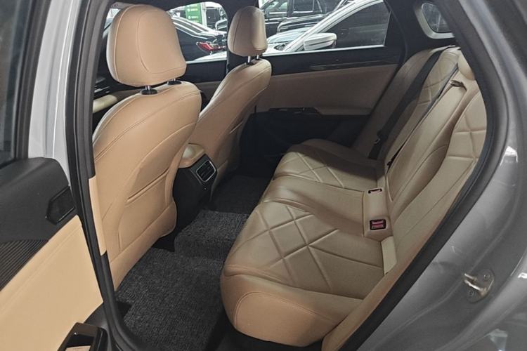Used Geely Galaxy L6 2023 125km MAX Left Rear Seat
