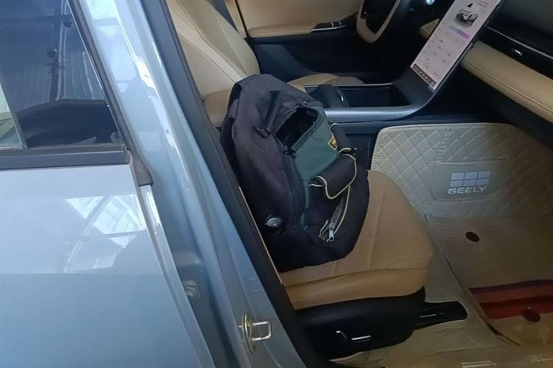 Used Geely Galaxy L6 2023 125km MAX Right Front Seat