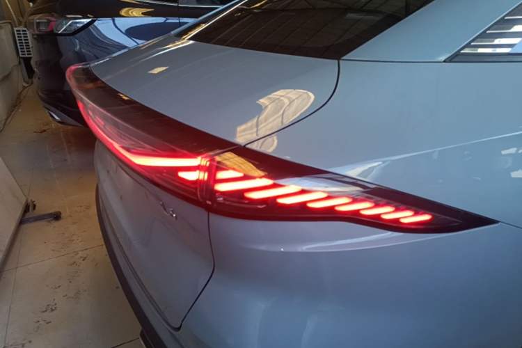 Used Geely Galaxy L6 2023 125km MAX Right Rear Taillight