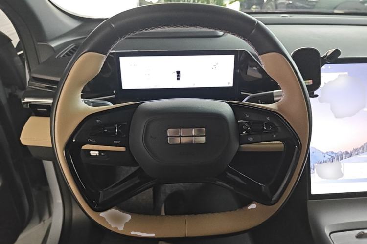 Used Geely Galaxy L6 2023 125km MAX Steering Wheel