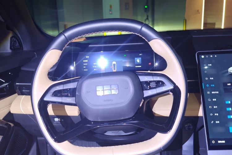Used Geely Galaxy L6 2023 60km PLUS Steering Wheel
