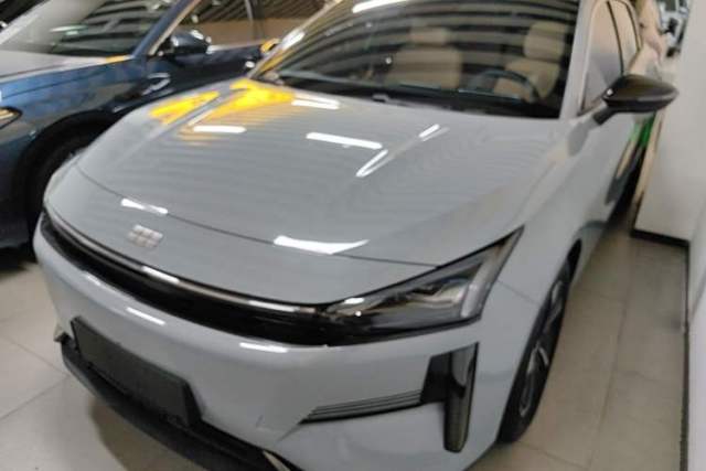 Geely Galaxy L6 2023 125km PLUS usado