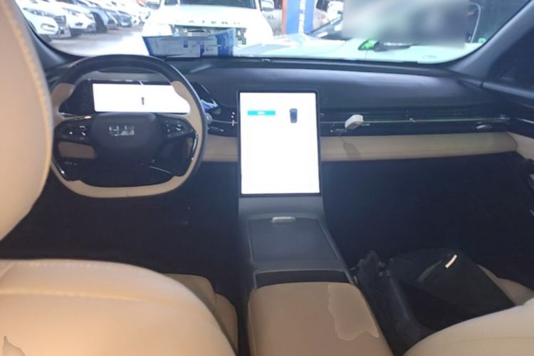 Used Geely Galaxy L6 2023 125km PLUS Center Console