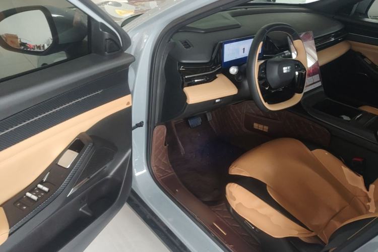 Used Geely Galaxy L6 2023 125km Starship Driver Seat