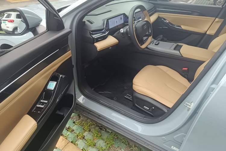 Used Geely Galaxy L6 2023 125km Starship Driver Seat