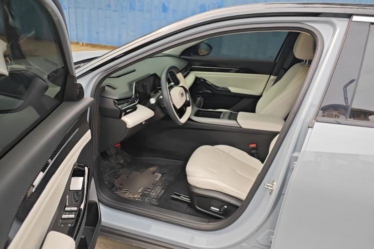 Used Geely Galaxy L6 2023 125km Starship Driver Seat