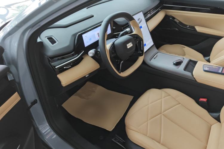 Used Geely Galaxy L6 2023 60km PLUS Driver Seat