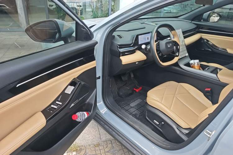 Used Geely Galaxy L6 2023 125km PLUS Driver Seat
