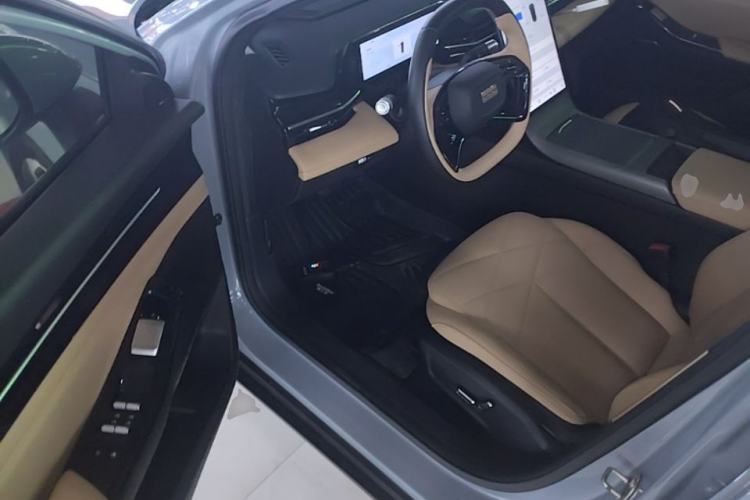 Used Geely Galaxy L6 2023 125km PLUS Driver Seat