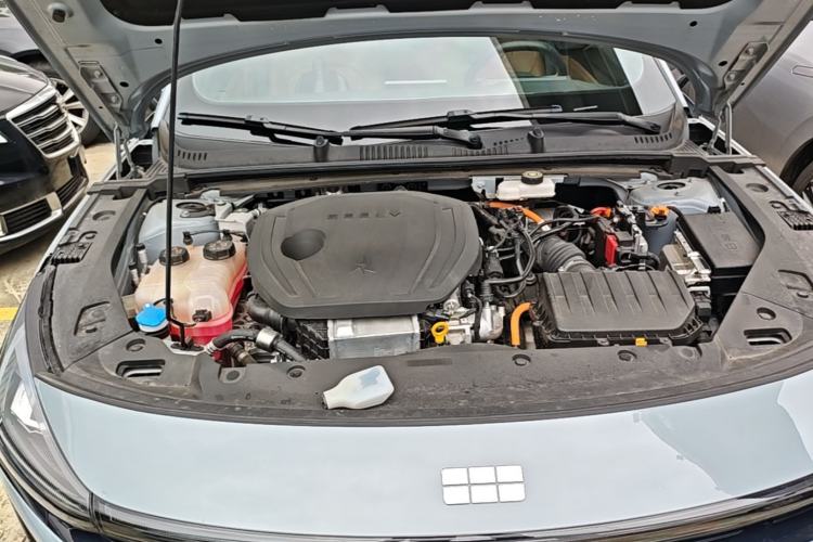 Used Geely Galaxy L6 2023 125km MAX Engine Bay