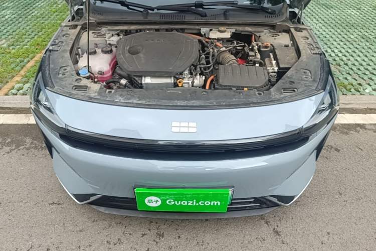 Used Geely Galaxy L6 2023 125km Starship Engine Bay