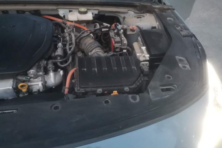 Used Geely Galaxy L6 2023 125km MAX Engine Bay Left