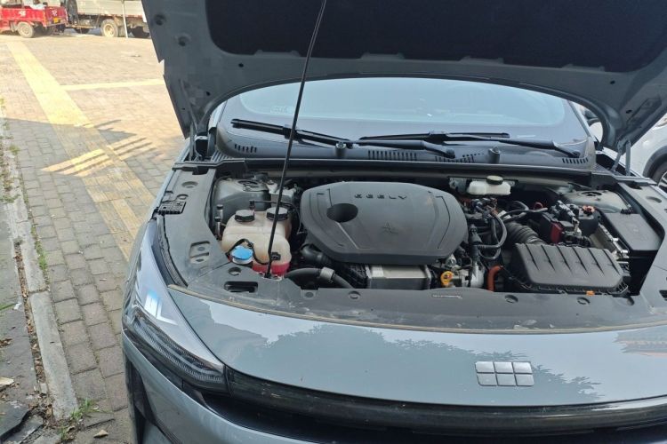 Used Geely Galaxy L6 2023 125km MAX Engine Bay Right