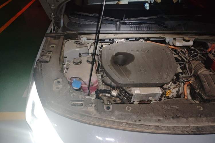 Used Geely Galaxy L6 2023 125km Starship Engine Bay Right