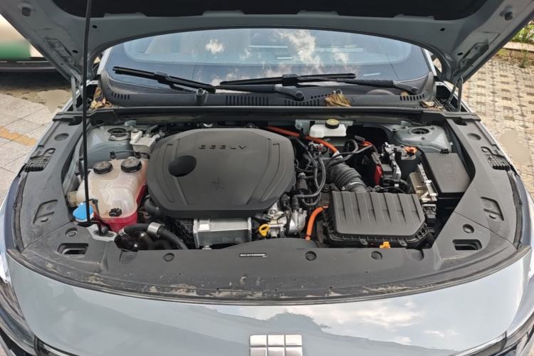 Used Geely Galaxy L6 2023 125km PLUS Engine Bay