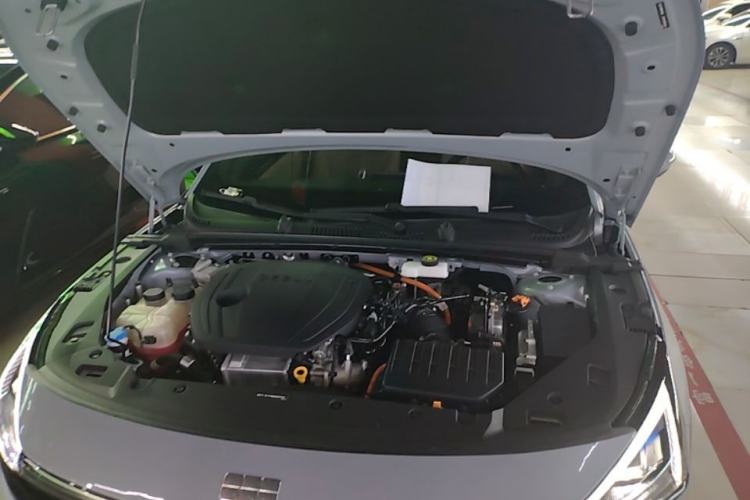 Used Geely Galaxy L6 2023 125km PLUS Engine Bay
