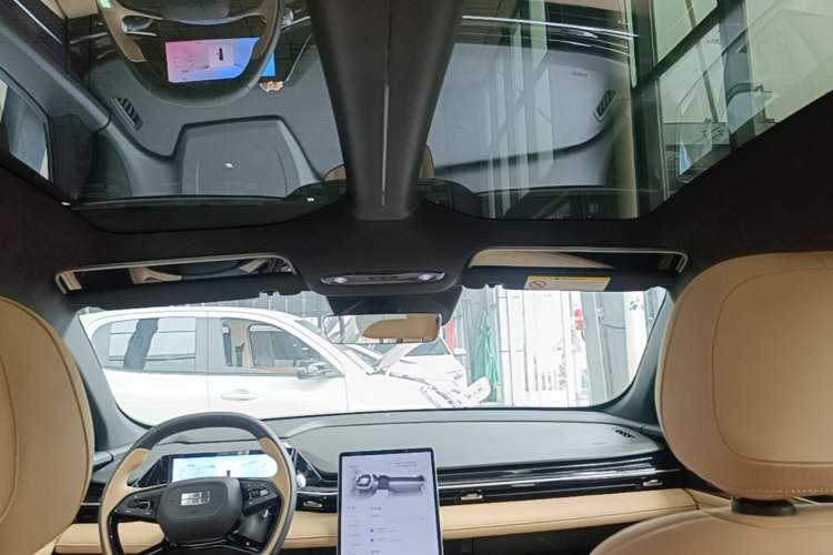 Used Geely Galaxy L6 2023 125km MAX Headliner