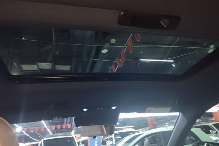 Used Geely Galaxy L6 2023 125km PLUS Headliner