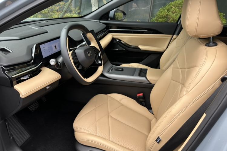 Used Geely Galaxy L6 2023 60km PLUS Interior 2