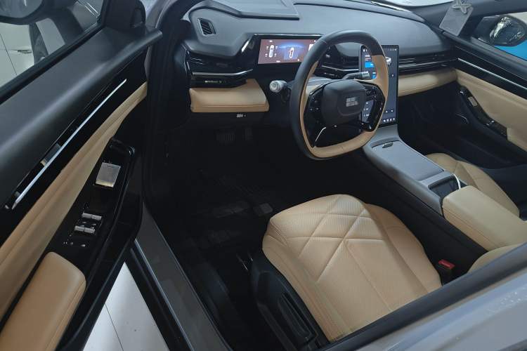 Used Geely Galaxy L6 2023 60km PLUS Interior 3