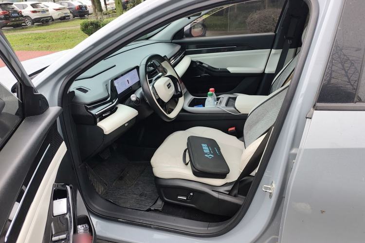Used Geely Galaxy L6 2023 125km MAX Left Front Seat