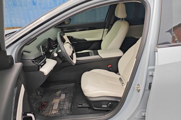 Used Geely Galaxy L6 2023 125km Starship Left Front Seat