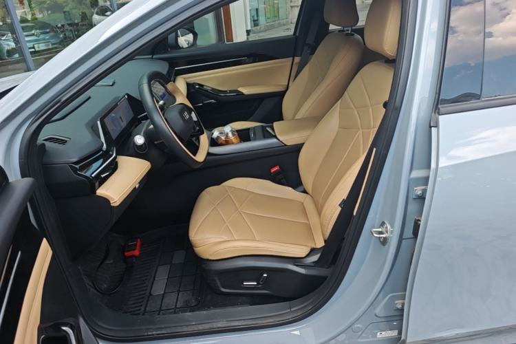 Used Geely Galaxy L6 2023 125km PLUS Left Front Seat