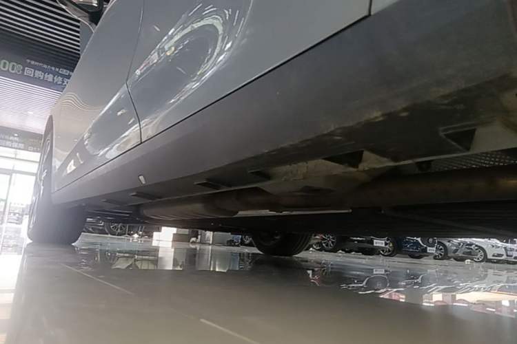 Used Geely Galaxy L6 2023 125km Starship Left Side Sill