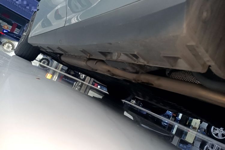 Used Geely Galaxy L6 2023 60km PLUS Left Side Sill