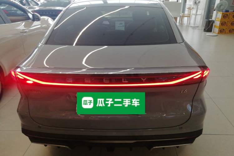 Used Geely Galaxy L6 2023 125km Starship Rear
