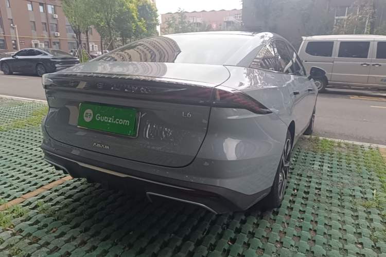 Used Geely Galaxy L6 2023 125km Starship Rear Right 45 Deg