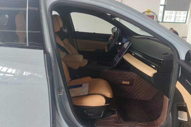 Used Geely Galaxy L6 2023 125km Starship Right Front Seat