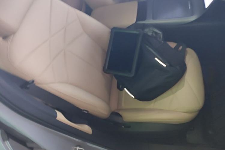 Used Geely Galaxy L6 2023 125km PLUS Right Front Seat