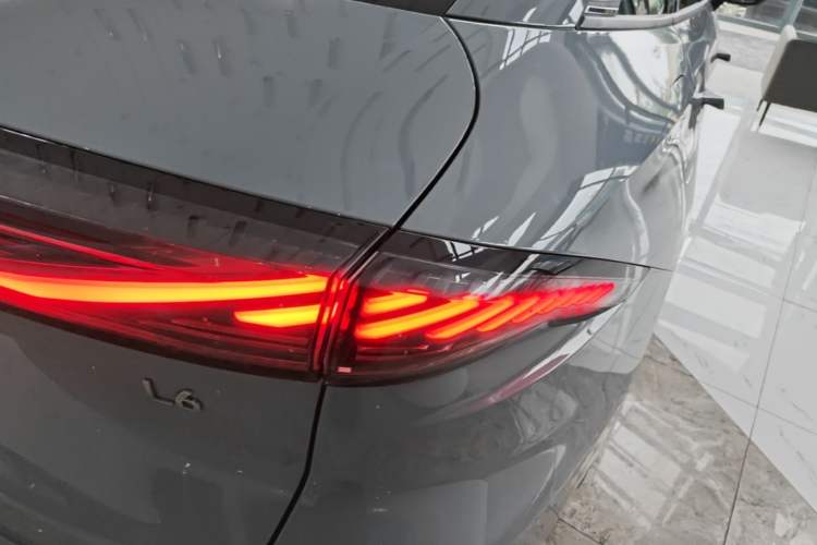 Used Geely Galaxy L6 2023 60km PLUS Right Rear Taillight
