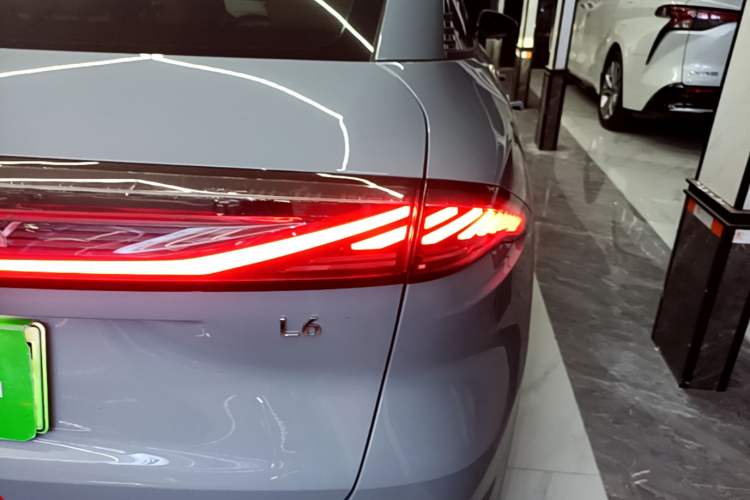 Used Geely Galaxy L6 2023 60km PLUS Right Rear Taillight