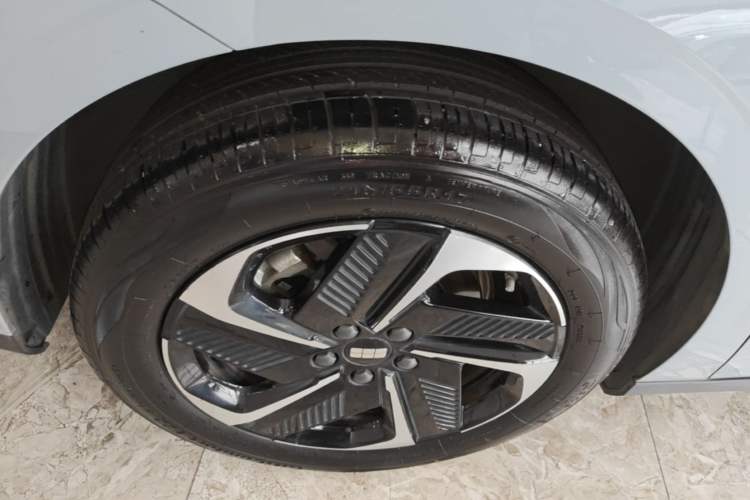 Used Geely Galaxy L6 2023 60km PLUS Right Rear Wheel Hub
