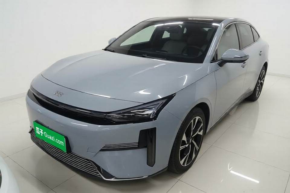 Geely Galaxy L6 2023