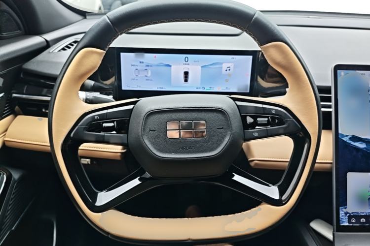 Used Geely Galaxy L6 2023 125km MAX Steering Wheel