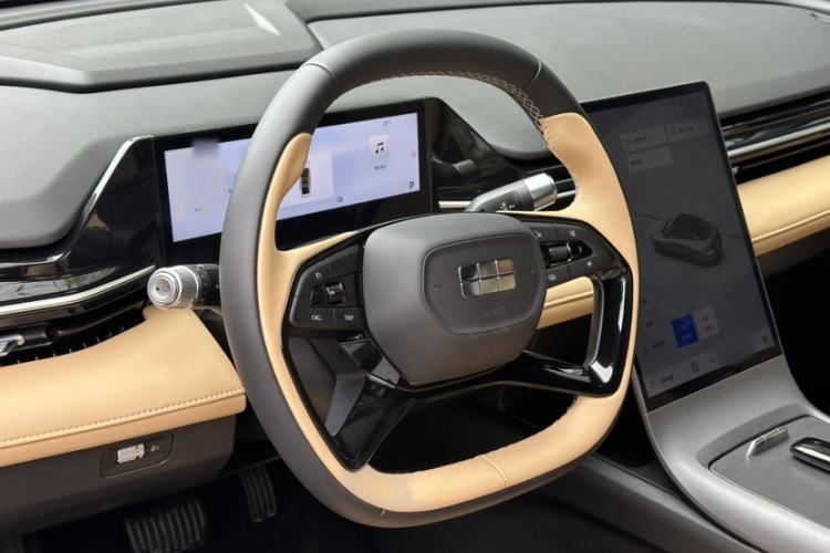 Used Geely Galaxy L6 2023 60km PLUS Steering Wheel