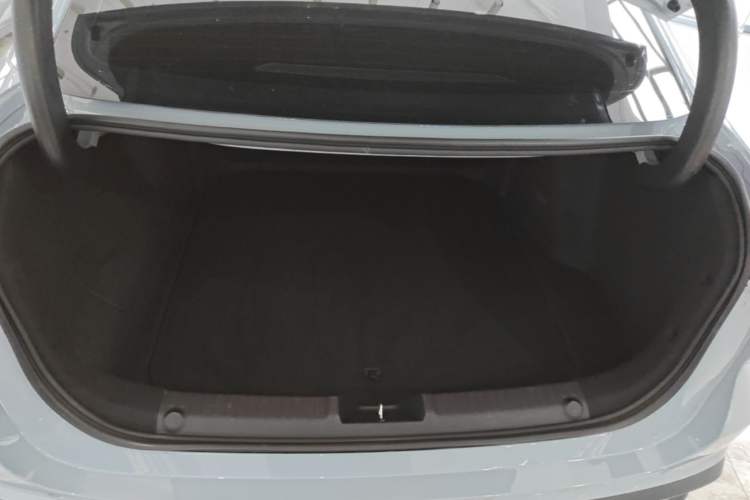 Used Geely Galaxy L6 2023 60km PLUS Trunk
