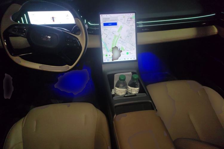 Used Geely Galaxy L6 2023 125km Starship Center Console