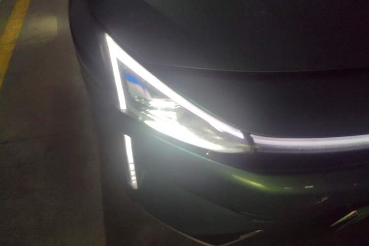Used Geely Galaxy L6 2023 125km Starship Right Front Headlight