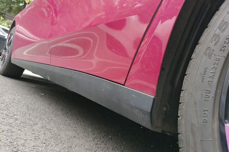 Used Geely Galaxy L6 2023 125km Starship Left Side Sill