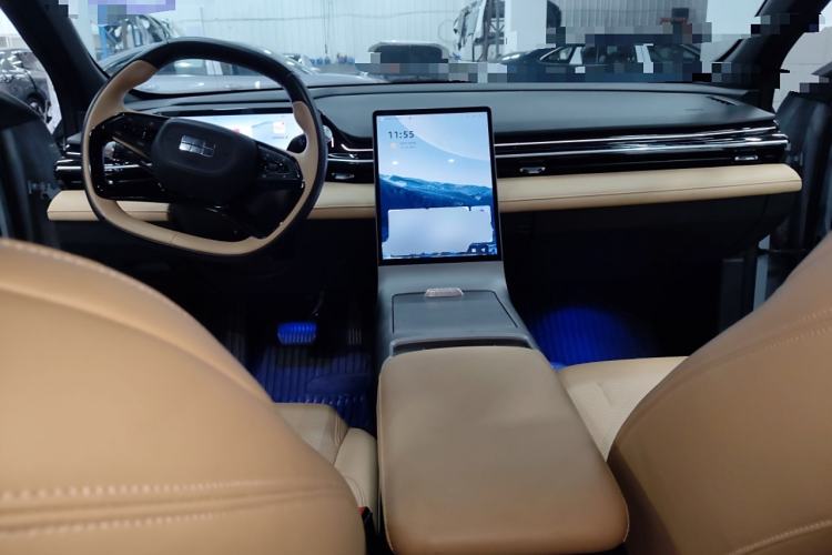 Used Geely Galaxy L6 2023 125km Starship Center Console