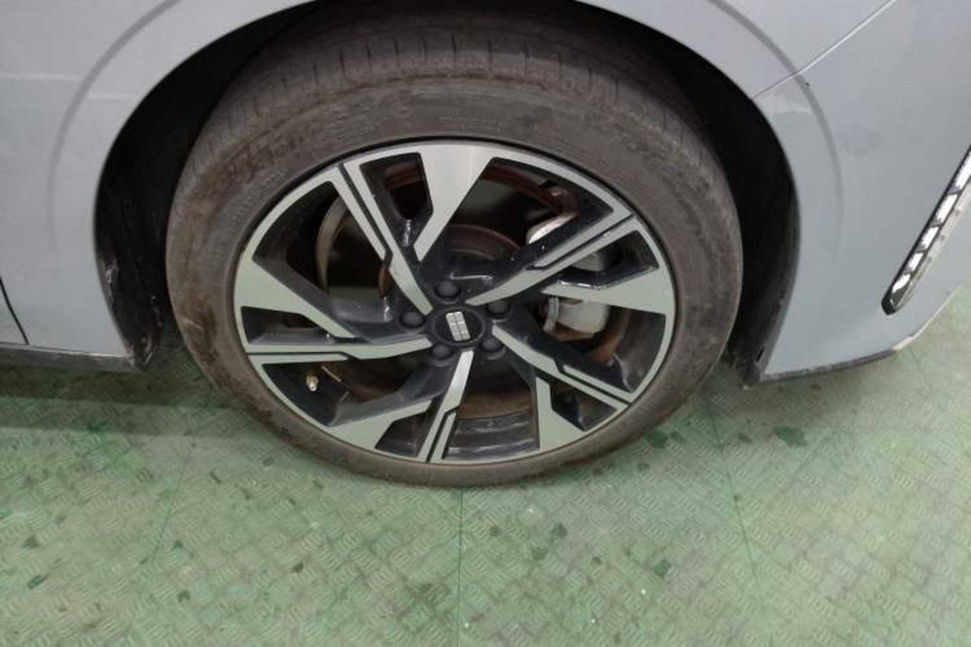 Used Geely Galaxy L6 2023 125km Starship Right Front Wheel Hub