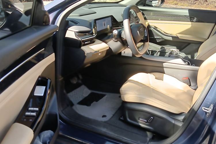 Used Geely Galaxy L6 2023 125km MAX Driver Seat