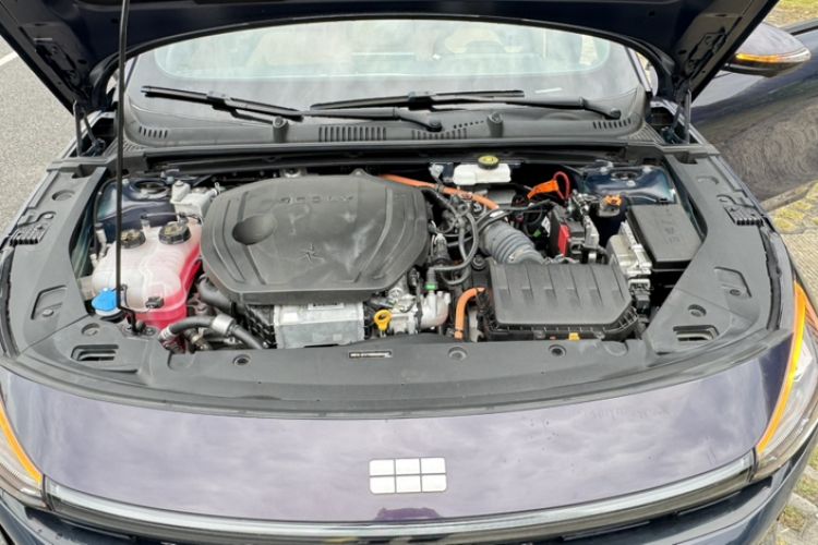Used Geely Galaxy L6 2023 125km Starship Engine Bay