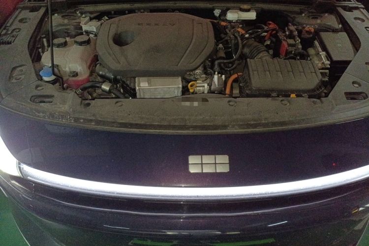 Used Geely Galaxy L6 2023 125km Starship Engine Bay