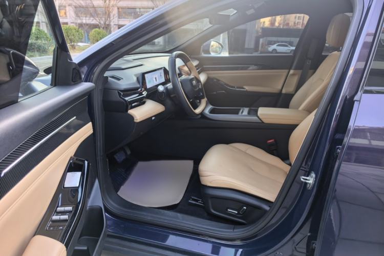 Used Geely Galaxy L6 2023 125km Starship Exterior 7