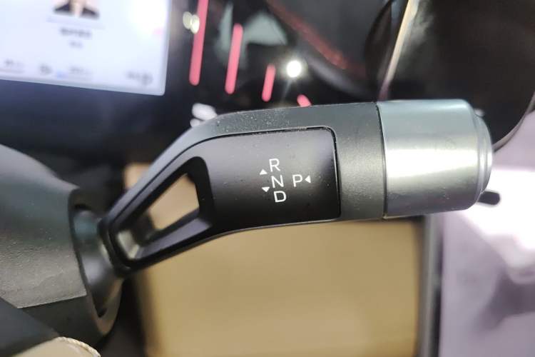 Used Geely Galaxy L6 2023 125km Starship Gear Lever